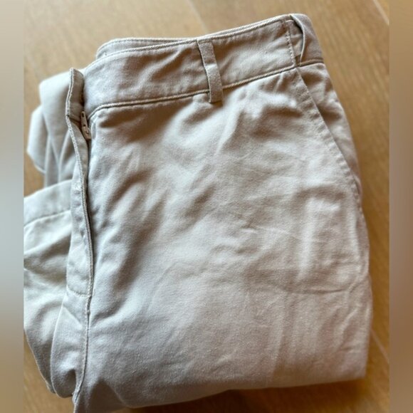 L.L. Bean Classic Fit Fleece-Lined Khakis – Straight Leg | Size 6 - Picture 2 of 11